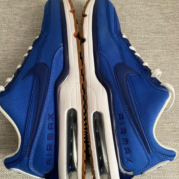 Rare Nike Men's “Game Royal” Sneakers - Picture 4 of 8
